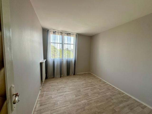 Appartement Evry Courcouronnes 3 pièce s 65 m2