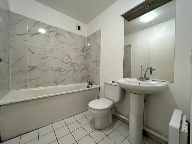 Appartement Evry Courcouronnes 1 pièce s 31.6 m2