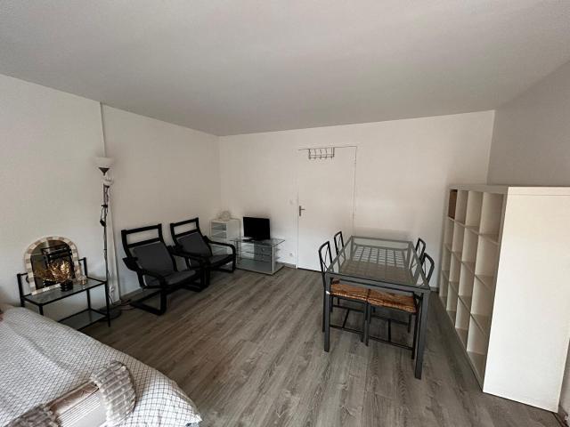 Appartement Evry Courcouronnes 1 pièce s 40 m2