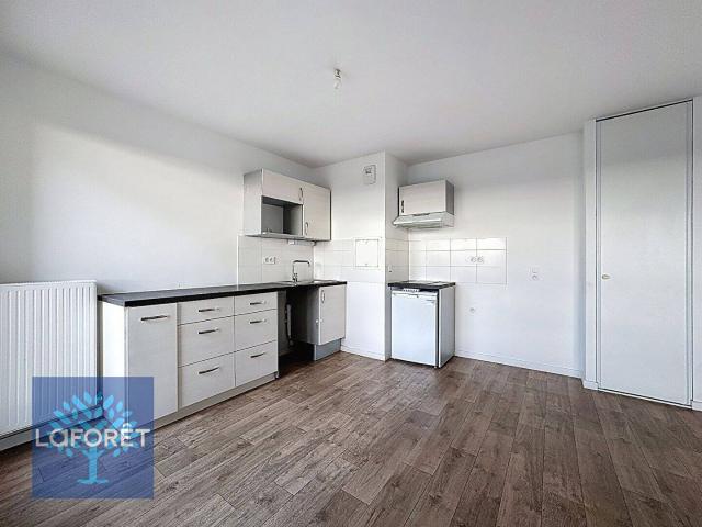 Appartement Evry Courcouronnes 2 pièces 47.67 m2