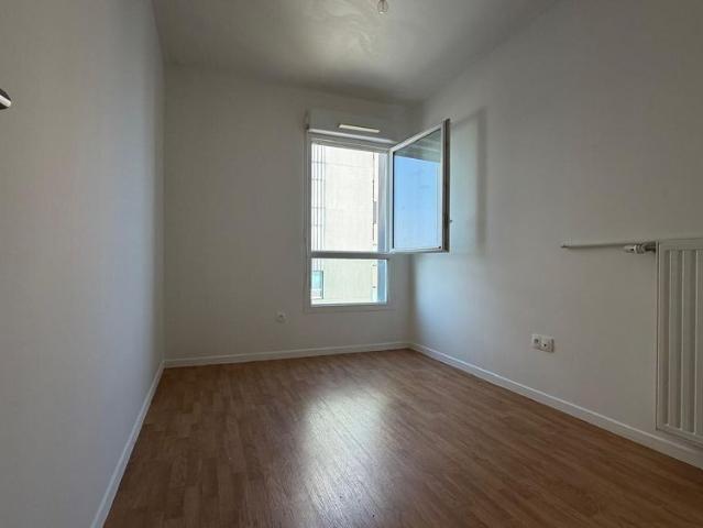 Appartement Evry Courcouronnes 4 pièce s 76.64 m2