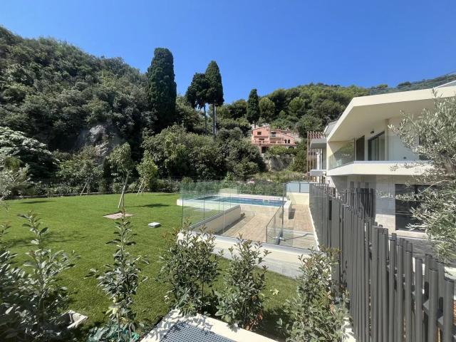 Appartement, Èze