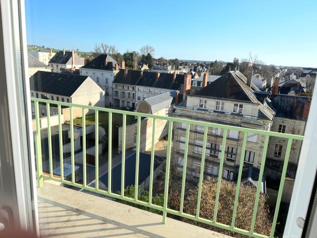 Appartement F3 69 m2 au 6ème étage avec terrasse