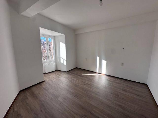 Appartement F3 79 M²