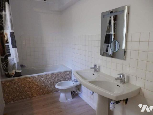 Appartement F3 88m² 1er étage