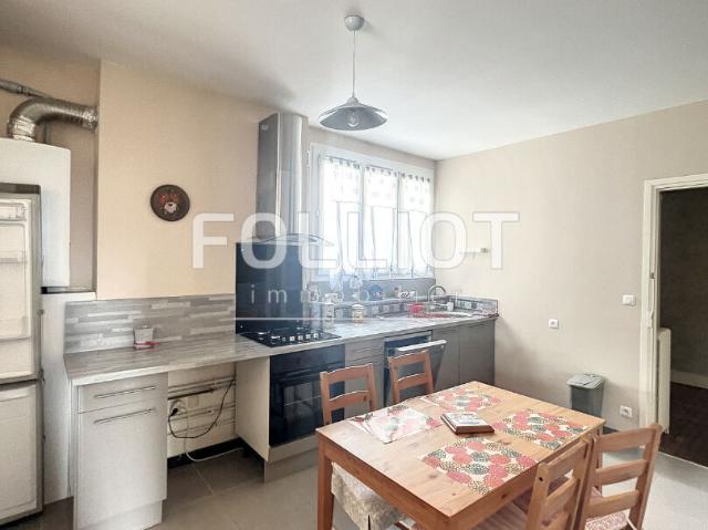 Appartement F3 100 m² en location à COUTANCES