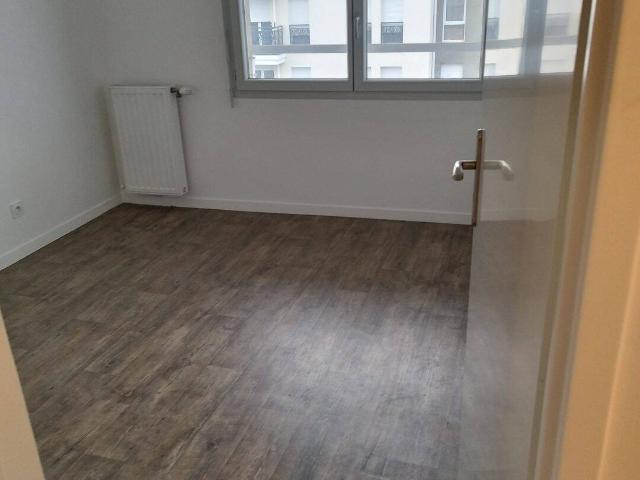 APPARTEMENT F3 2 CHAMBRES CUISINE ÉQUIPÉE