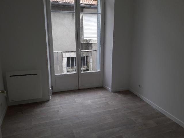 APPARTEMENT F3 AU COEUR DU CENTRE VILLE