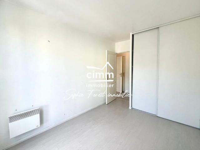 Appartement F3 avec balcon à louer à Chantilly