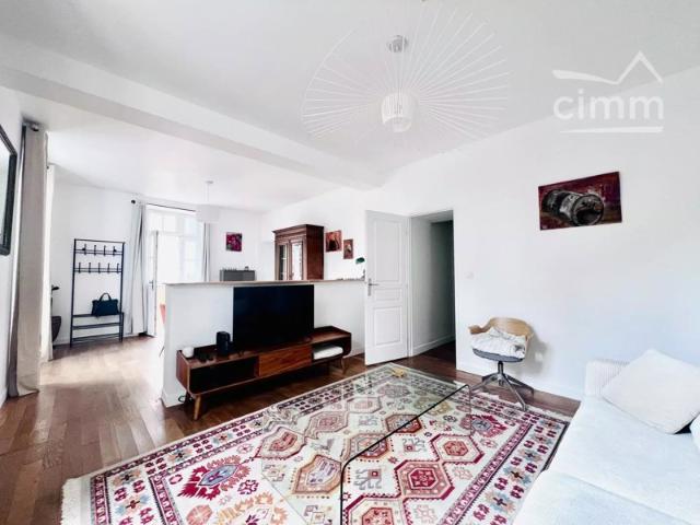 Appartement F3 avec cour extérieure proche Chantilly