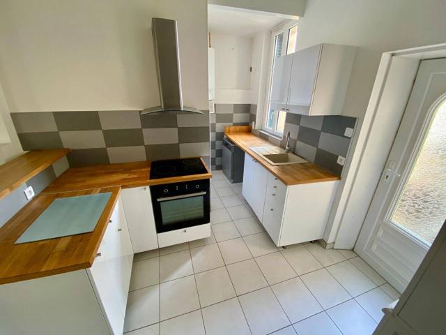 Appartement F3 avec jardin CENTRE VILLE ANDRESY COUP DE COE