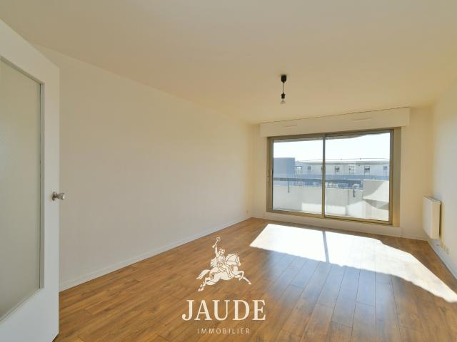 Appartement F3 de 71,m2 avec terrasse + Balcon et parking Carrefour Europe, Chamalières