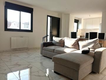 Appartement F3 en Duplex meublé