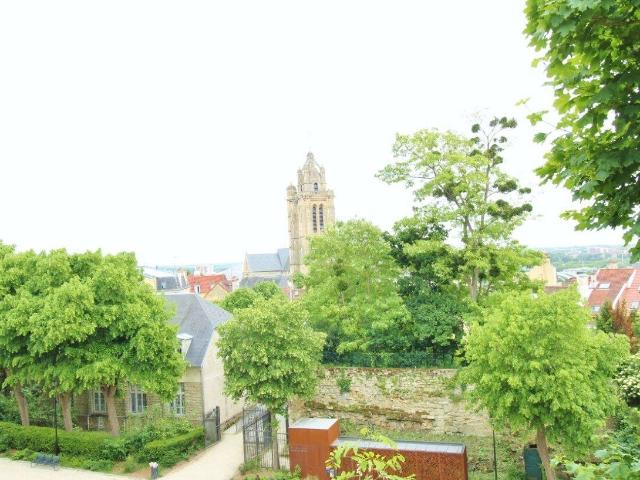 Appartement F3 meublé 71,84 m² hab. Jardin 1 Garage 1 Park