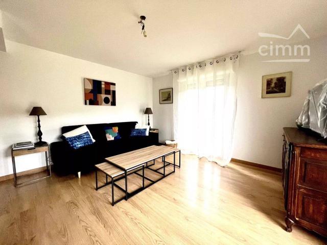 Appartement F3 meublé à Chantilly avec jardin