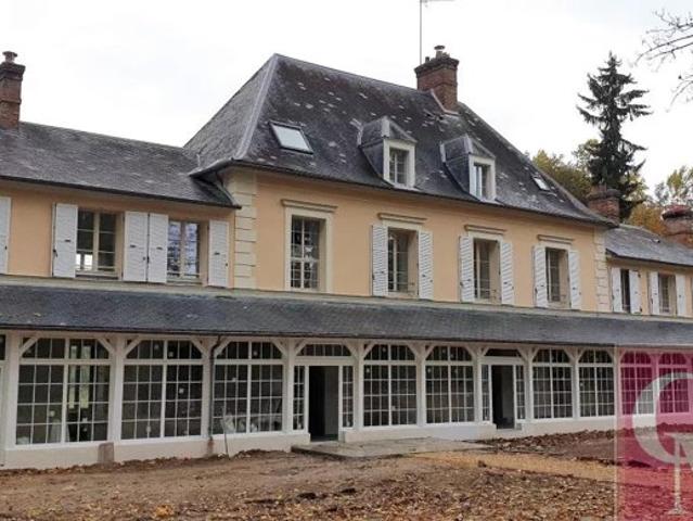 APPARTEMENT F3 REZ DE JARDIN AVEC VERANDA ET JARDIN ATTENANT D'ENV.365M2 2 PLACES DE STATIONNEMENT FRAIS DE NOTAIRE REDUITS