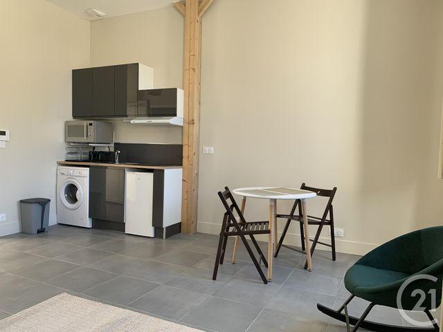 Appartement F1 à louer 1 pièce 32,85 m2 CHATEAUROUX 36