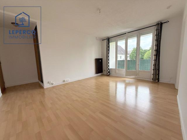 Appartement F1 bis CRÉPY EN VALOIS