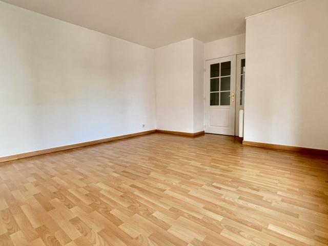 Appartement F2, 1 chambre, balcon, cave
