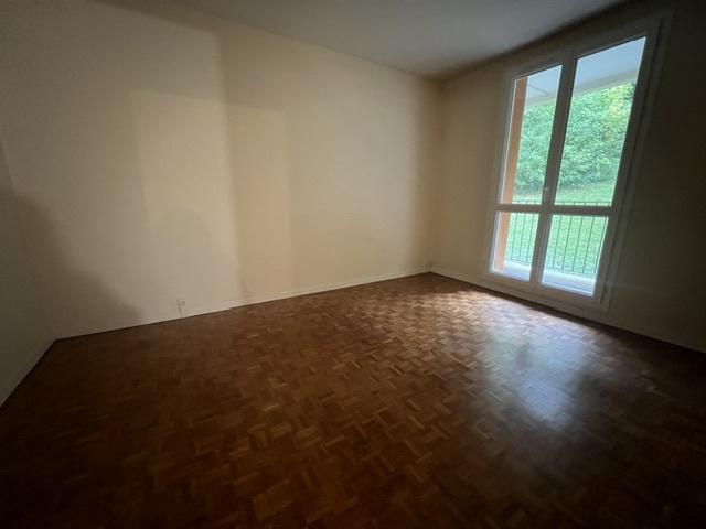 Appartement F2 vue foret à Gif