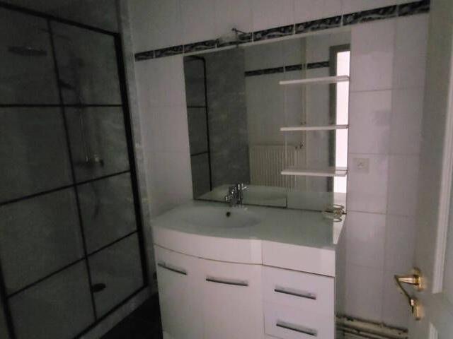 APPARTEMENT F2 AVEC ASCENSEUR !