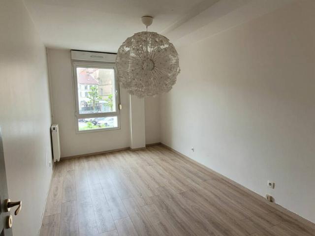 APPARTEMENT F2 AVEC ASCENSEUR !
