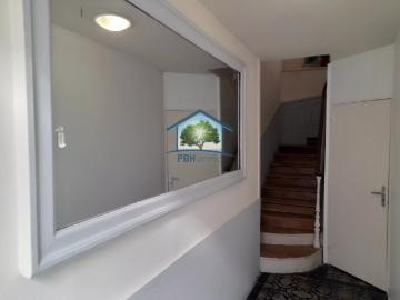 appartement F2 avec balcon au centre ville de LA BOURBOULE