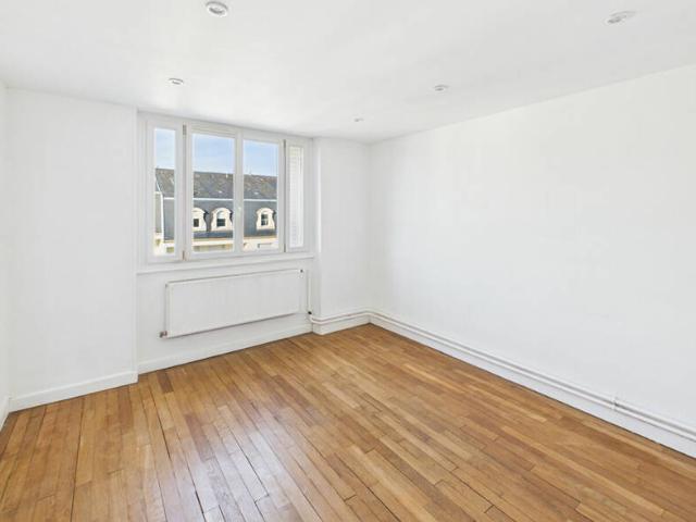 Appartement F2 avec cave et grenier Boulevard Emile Zola LAXOU