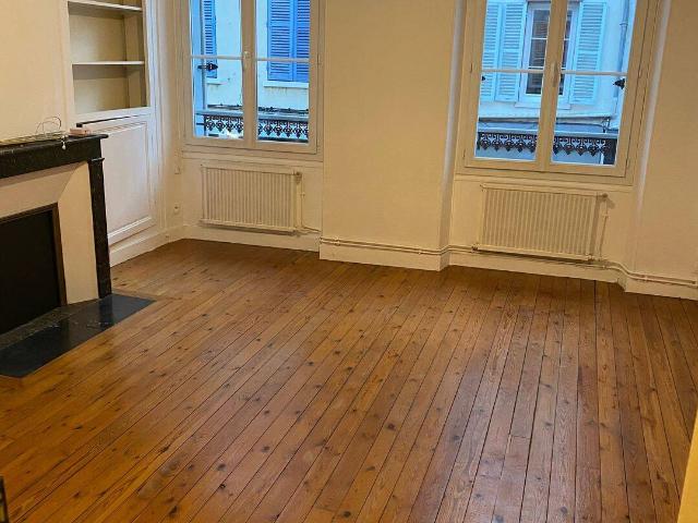 Appartement F2 centre ville