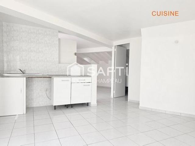 Appartement F2 de 47m2 avec terrasse Emplacement stratégique