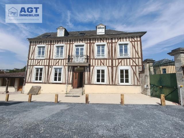 APPARTEMENT F2 EN CENTRE VILLE A BEAUVAIS