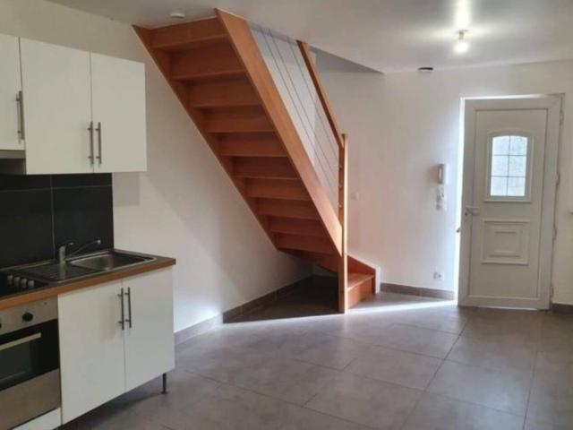 Appartement F2 en duplex de 27 m² – Épône