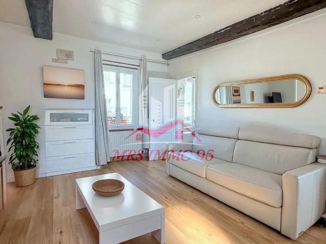 Appartement F2 en hyper centre de Chaumontel