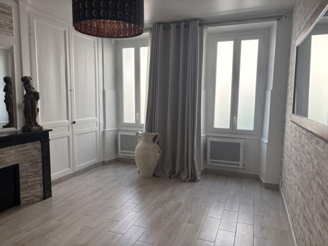 Appartement f2 en rdc montfort l'amaury 78490