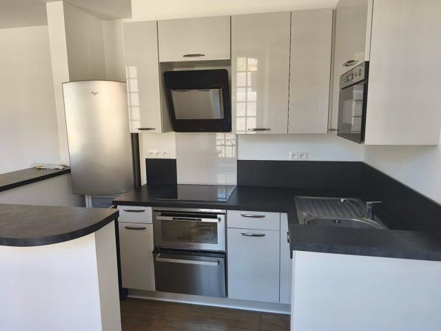 Appartement F2 en résidence avec ascenseur et centre ville ville 47.86 m² Verneuil d avre et d iton