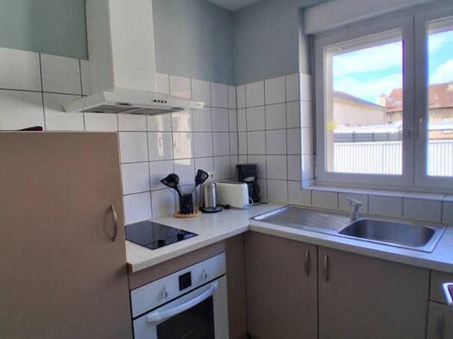 Appartement F2 meublé Rue Jeanne d'Arc