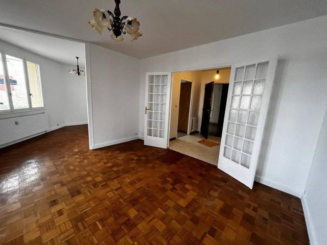 APPARTEMENT F2 RDC