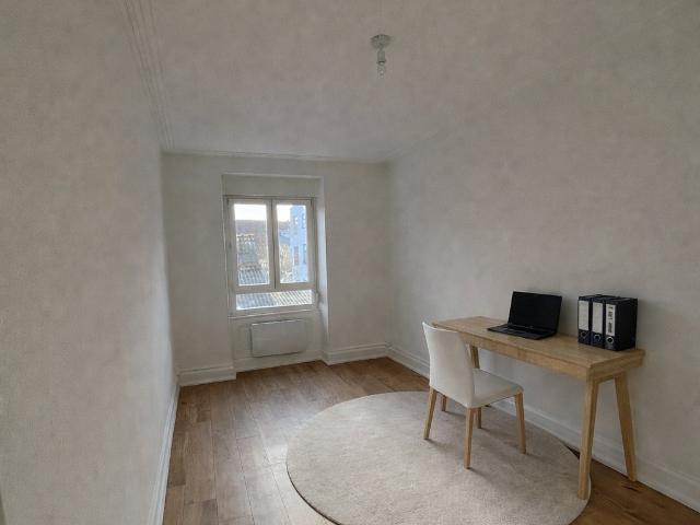 APPARTEMENT F4 84 M2