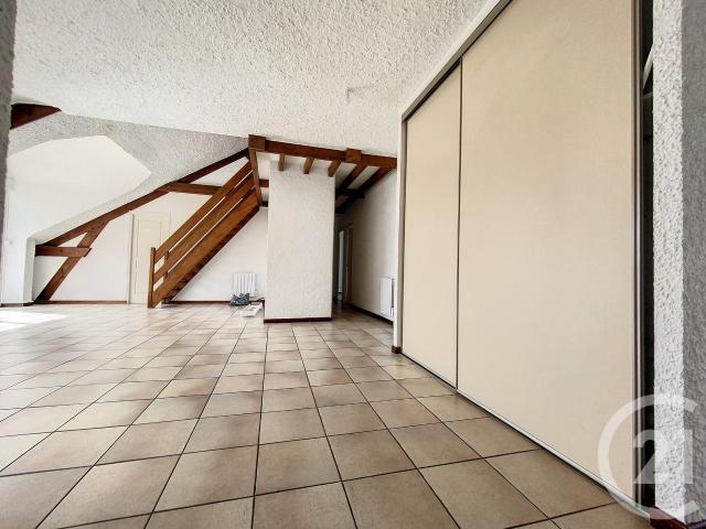 Appartement F4 à louer 4 pièces 97,37 m