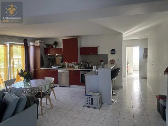 APPARTEMENT F4 avec terrasse DE 100M² GARARGE DOUBLE ET PARKING