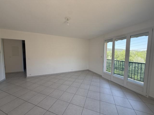 Appartement F4 Cave Place de parking Amélie les bains Groupement Immobilier 66