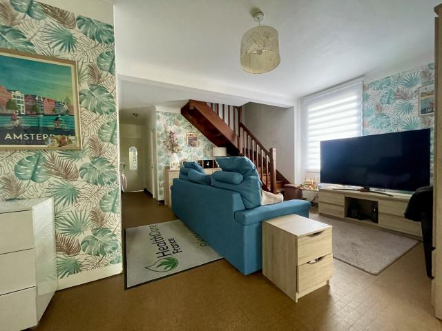 APPARTEMENT F4 DE 100 M2, EN CENTRE BOURG DE BEGANNE AVEC GRANDE TERRASSE ET GRENIER AMENAGEABLE