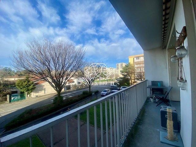 Appartement familial 5 pièces 82m² Bron