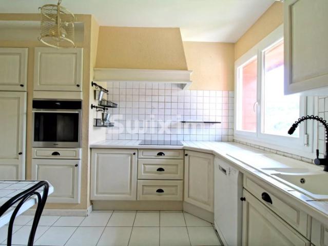 Appartement familial – 94 m² – Vue dominante, étage élevé avec ascenseur