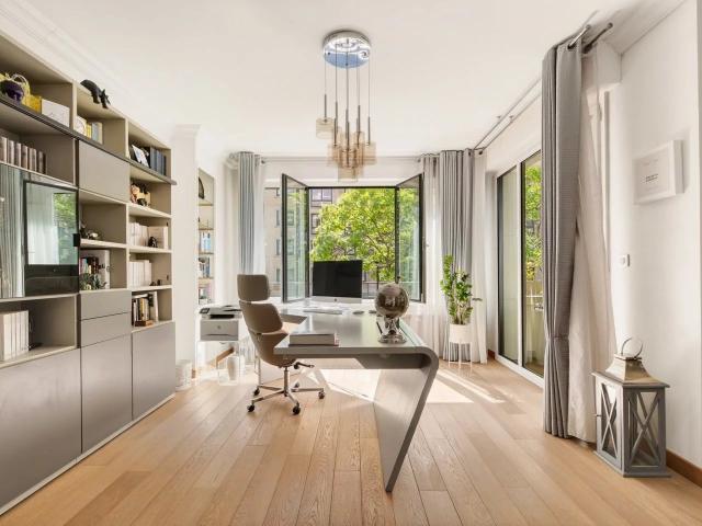 APPARTEMENT FAMILIAL TROCADERO