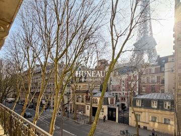 APPARTEMENT FAMILIAL D'EXCEPTION AVEC VUE TOUR EIFFEL