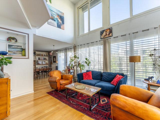 Appartement familial en dernier étage avec terrasse 154m² Lyon 3ème