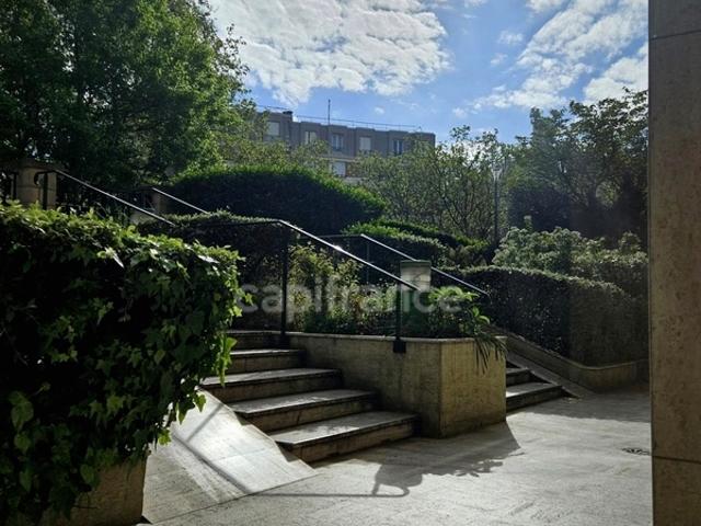 Appartement familial lumineux avec balcon, cave et parking
