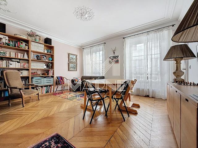 APPARTEMENT FAMILIAL RÉNOVÉ 4EME ÉTAGE AVEC ASCENSEUR ET PARKING
