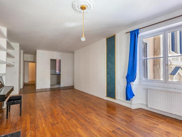 Appartement familial rénové de 107 m² Coeur Presqu'Île Lyon 1er